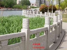 桥梁护栏新规范:栏杆高度有明确要求,兼顾安全与美观保障出行