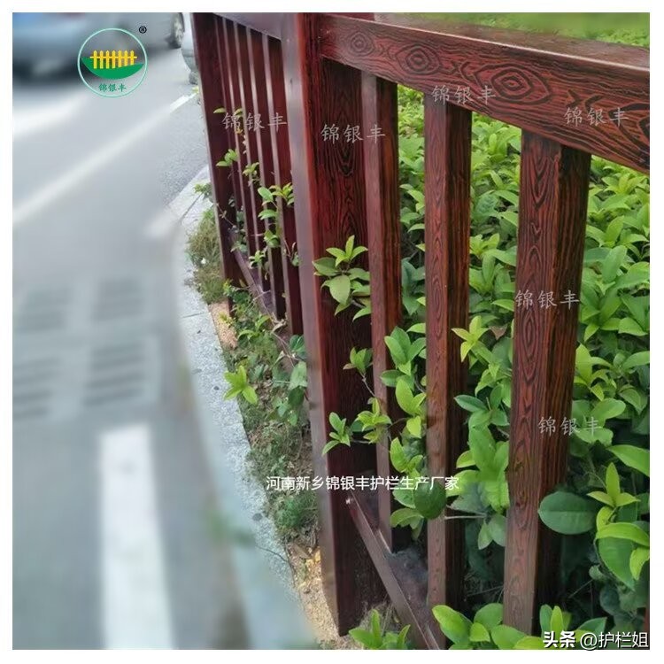 新乡锦银丰：水利工程栏杆上木纹清晰漂亮